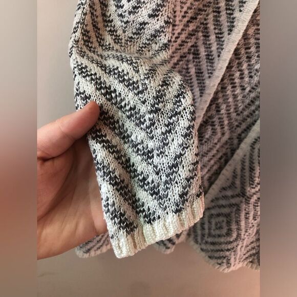 Dynamite | Long Crochet Shrug - Picture 3 of 4